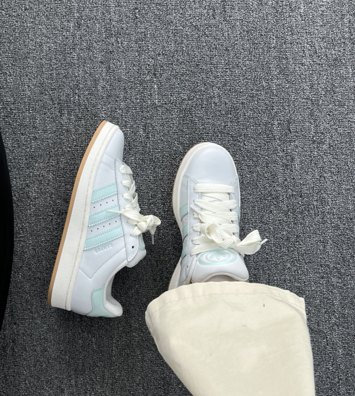 Ảnh màn hình 2025-10-05 lúc 12.40.44