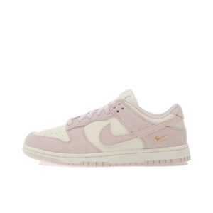 [IO4244-100] Giày Nike W Dunk Low Sail/ Pearl Pink-White-Mtlc Gold
